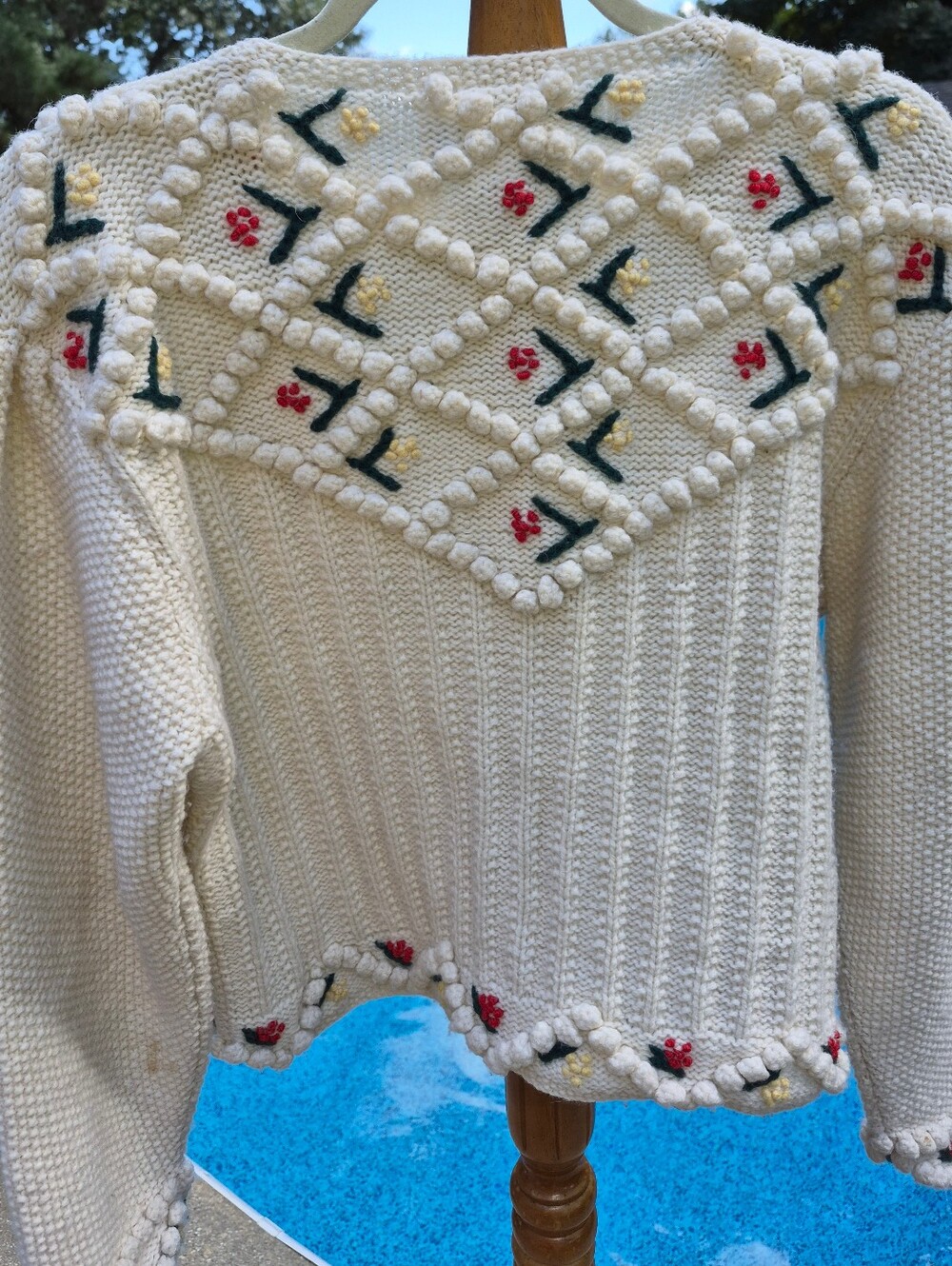Vintage Cream-Colored Wool cardigan by Deans of Scotland - Picture 7 of 7